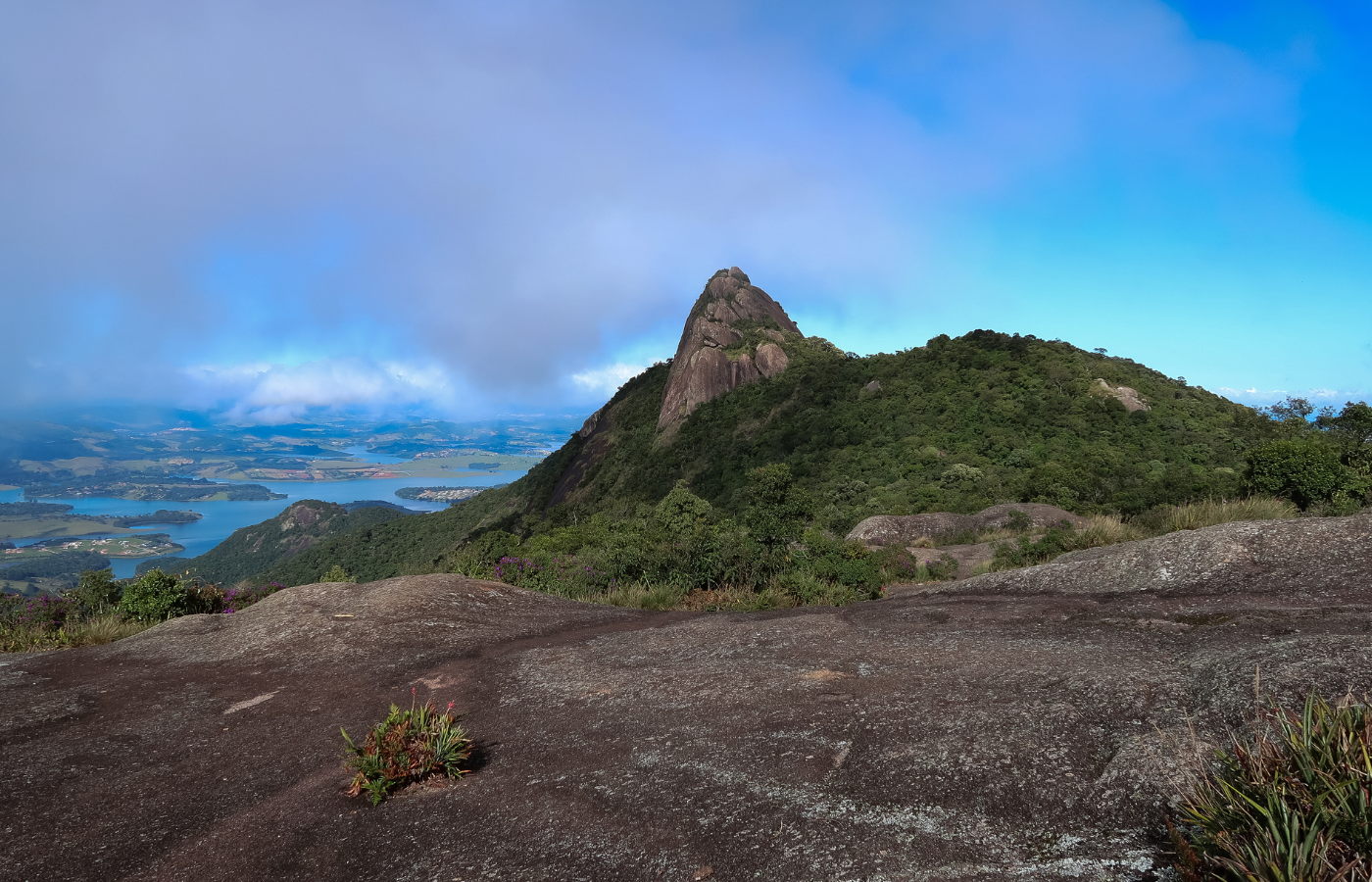 PICO DO LOPO 1400X900 (1)